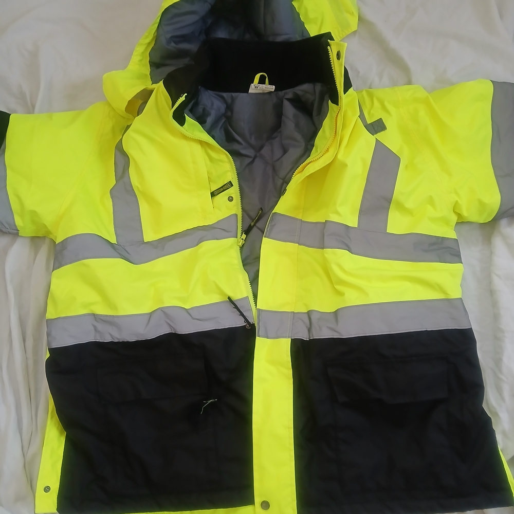 OccuNomix Hi-Vis Insulated Winter Work Jacket ANSI Reflective Yellow/Black
